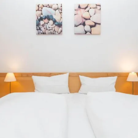 Komfortable Mit Balkon Apartment